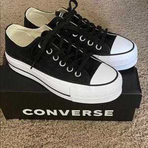 Black Converse Platform shoes sizes 5.5 woman’s